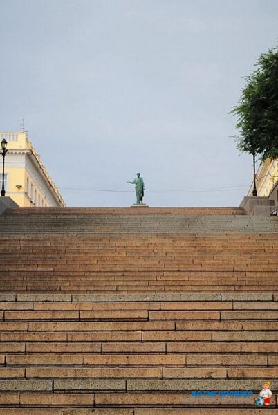 Потемкинская лестница и памятник Дюку